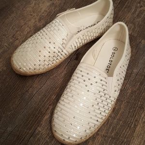 New Gold Toe Sequined Espadrilles Size 7 NWT